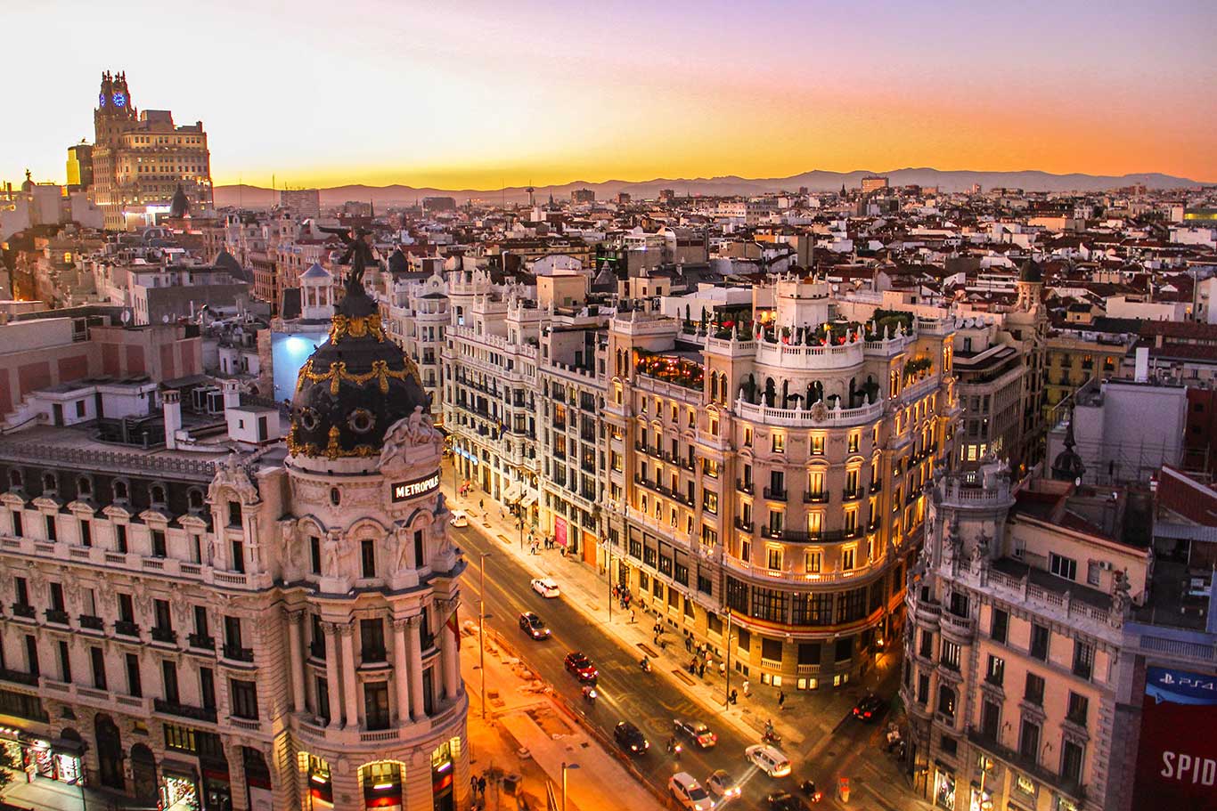 Madrid Gay Guide – Hotels, Gay Bars, Saunas & Parties